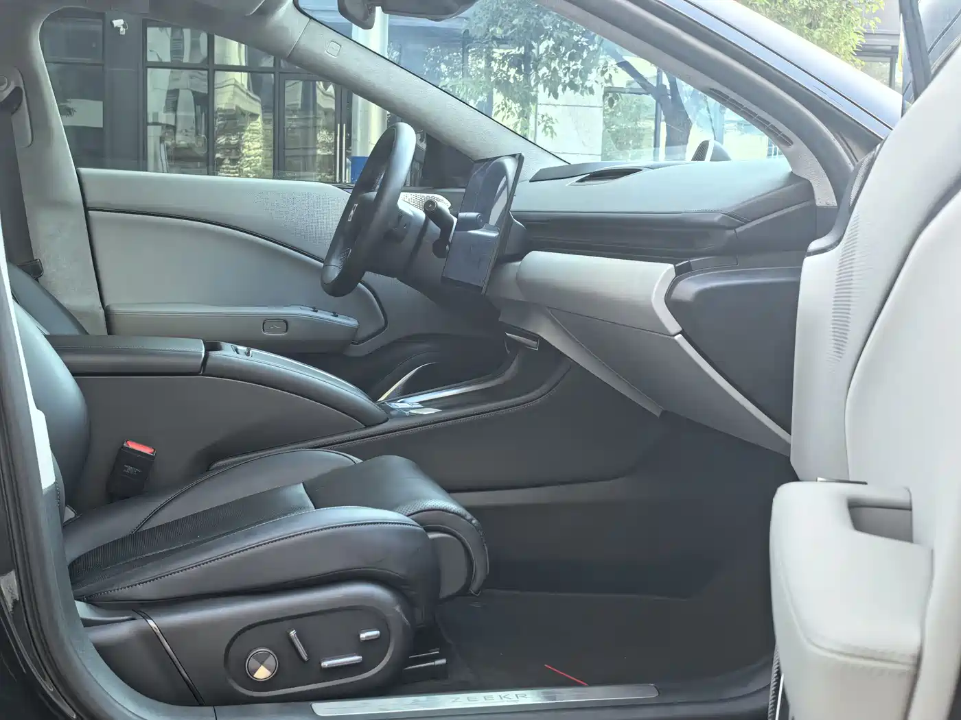 ZEEKR EXTREME KRYPTON 007