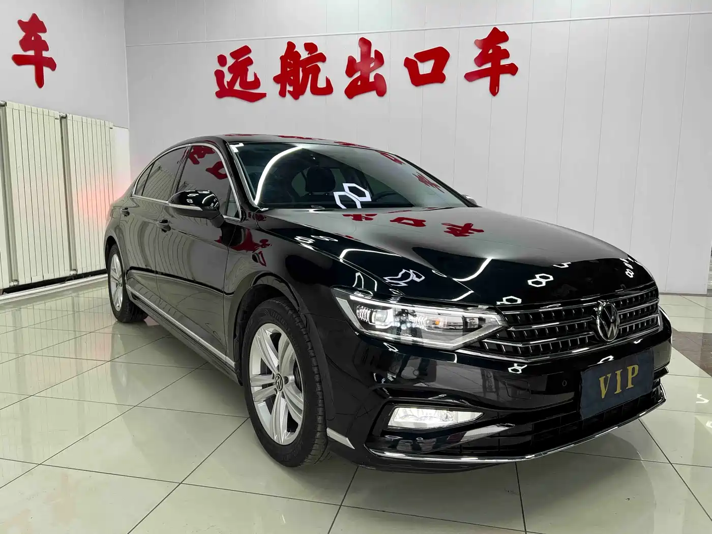 Volkswagen Magotan 2023 Model 2 Million Units Commemorative Edition 280TSI DSG Leading Version фото 3