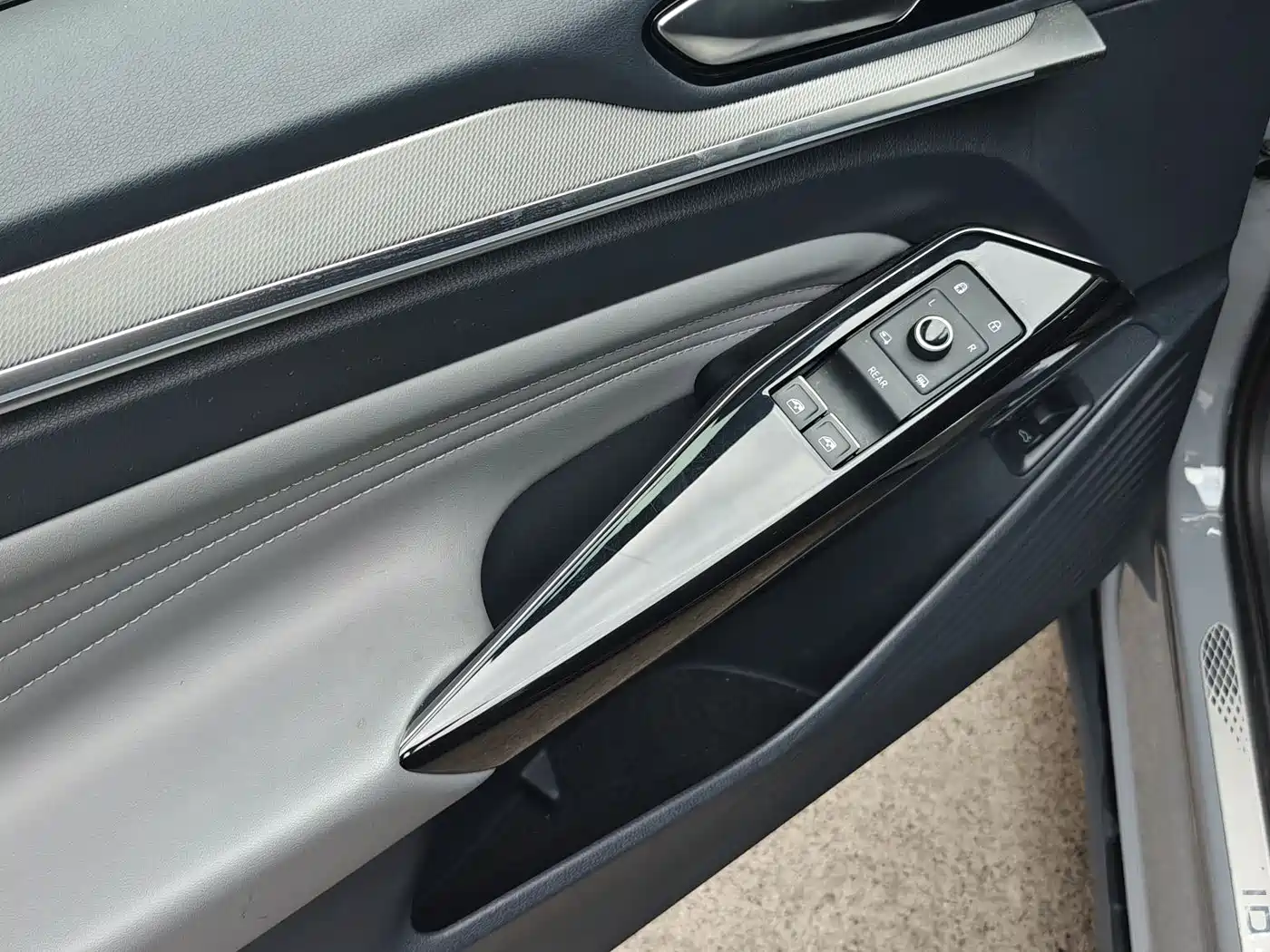 VOLKSWAGEN ID.4 CROZZ