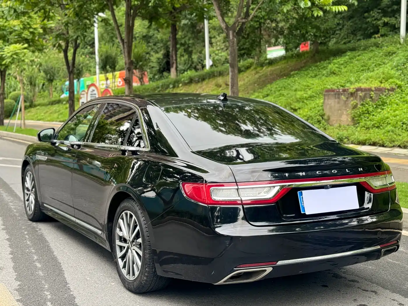 Lincoln Continental 2019 2.0T 2WD Zunya Edition China V фото 5