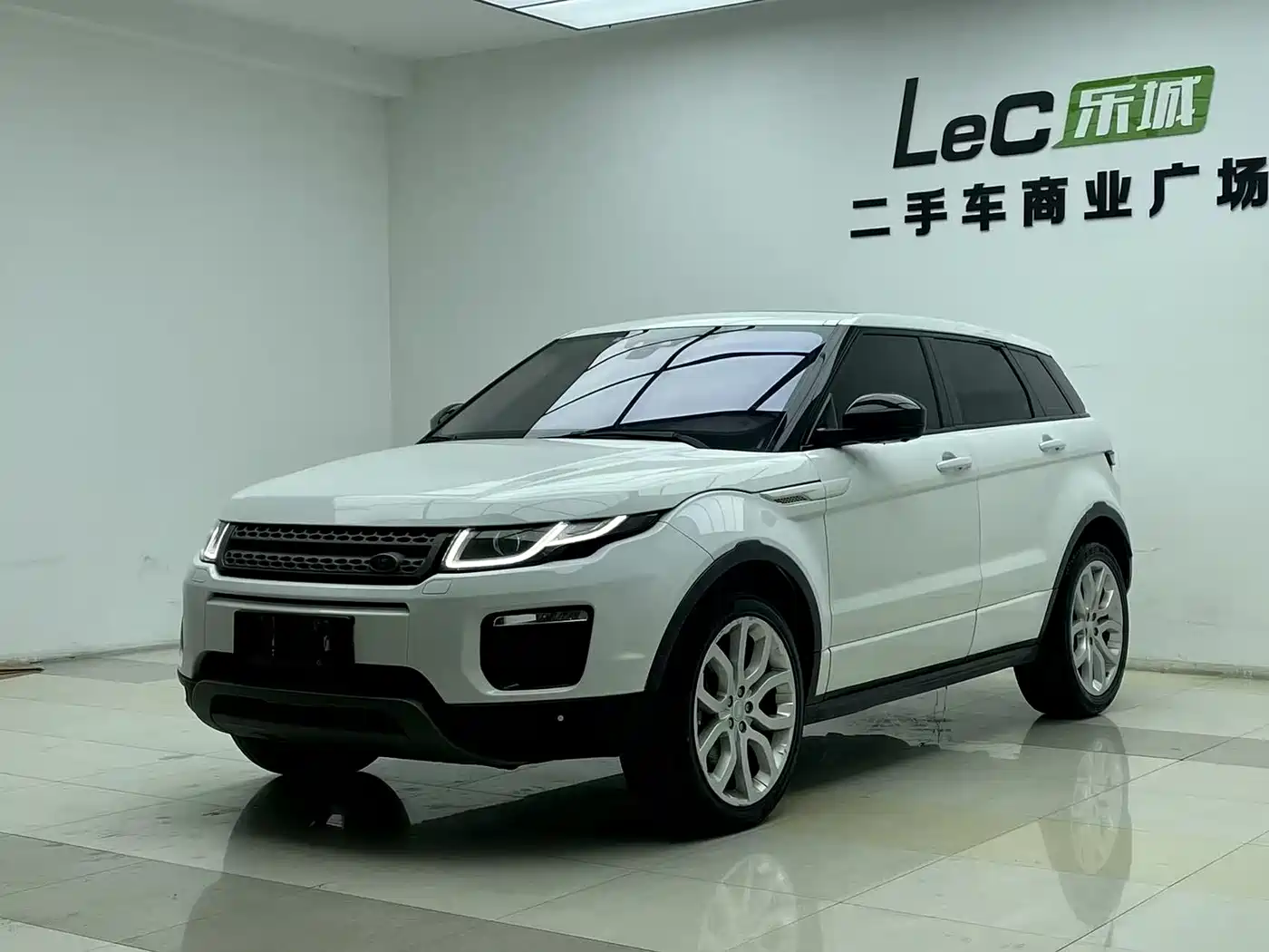 Land Rover Range Rover Evoque 2018 240PS SE DYNAMIC Smart Edition