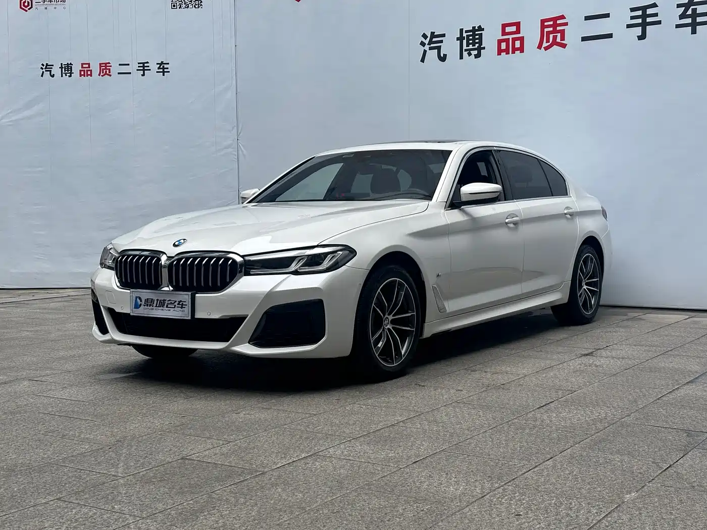 BMW 5 Series 2022 525Li M Sport Package