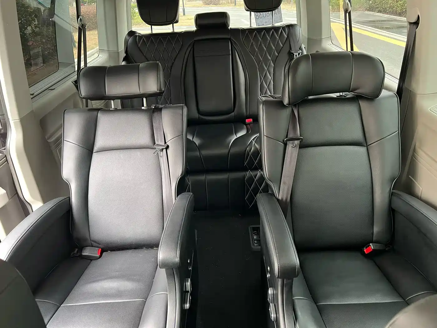 Volkswagen Caravelle 2018 2.0TSI 4WD Comfort Edition 7-Seater фото 9