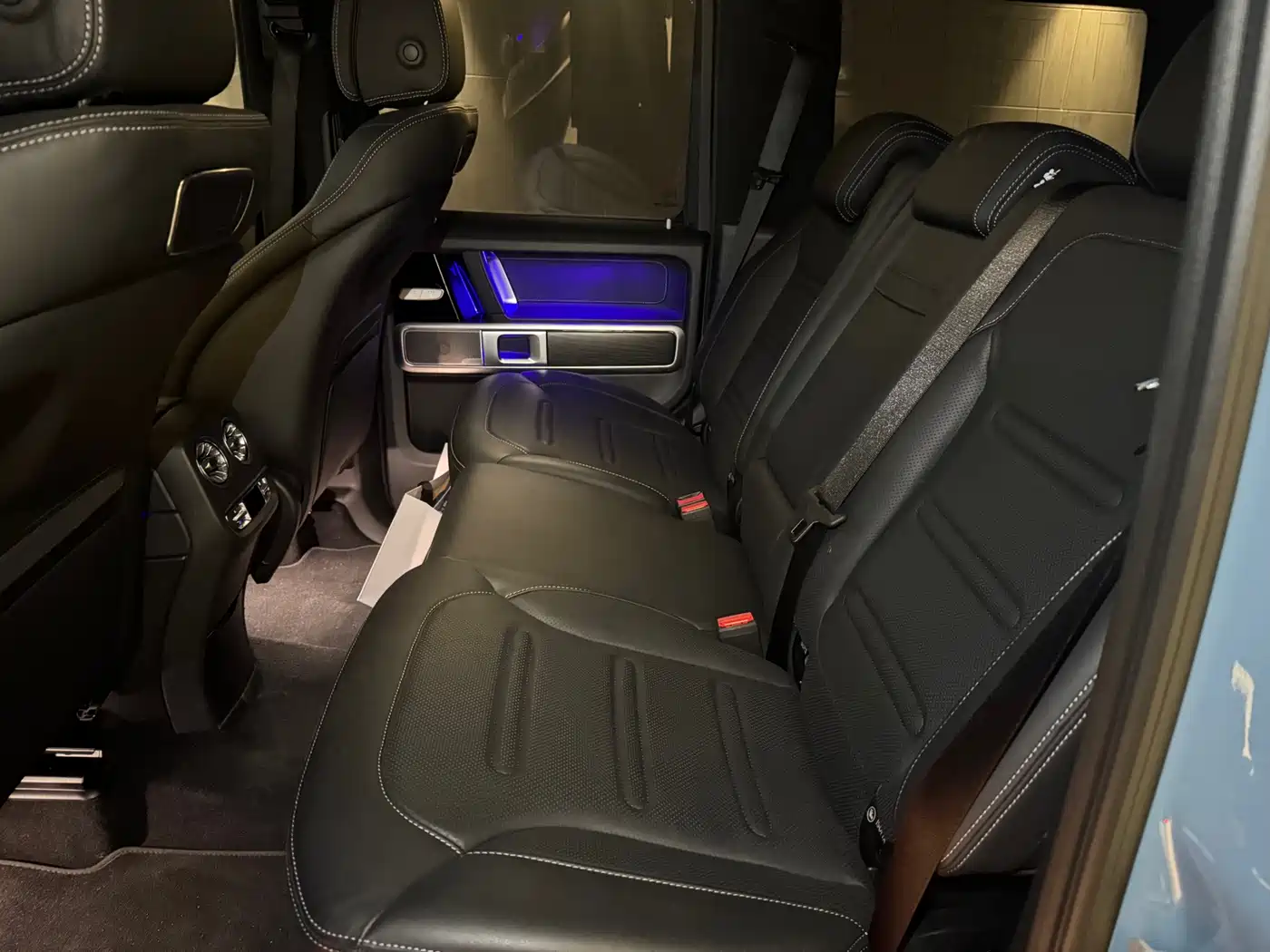 Mercedes-Benz G-Class 2024 G 500 фото 12