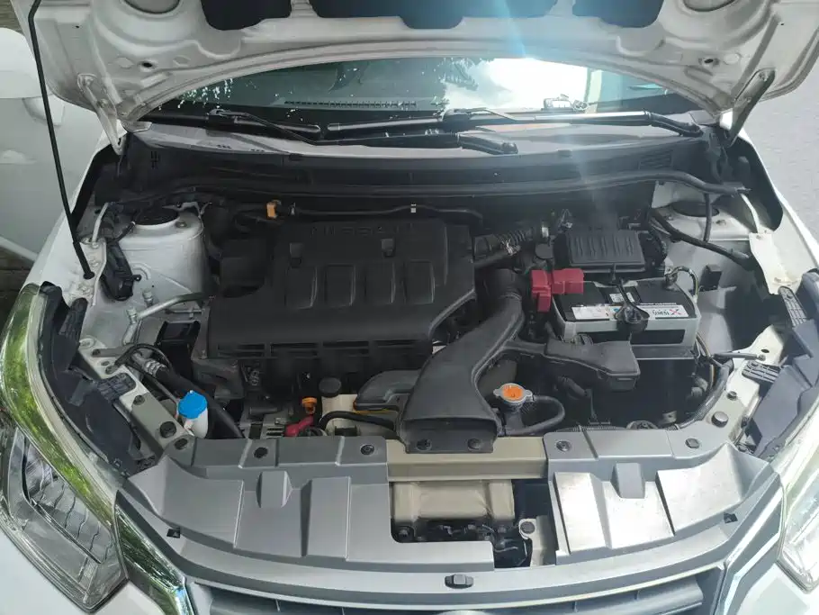 Venucia R50 2013 2013 1.6L Auto Fashion