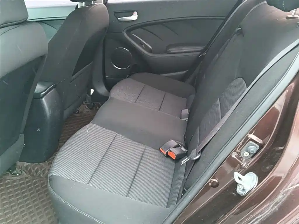 Kia K3 2016 1.6L Automatic GLS фото 13
