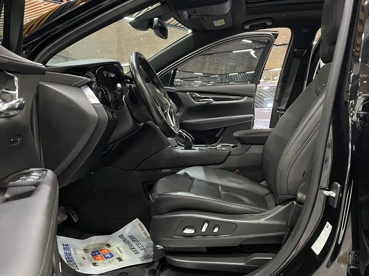 Cadillac XT5 2020 28T Luxury Model фото 8