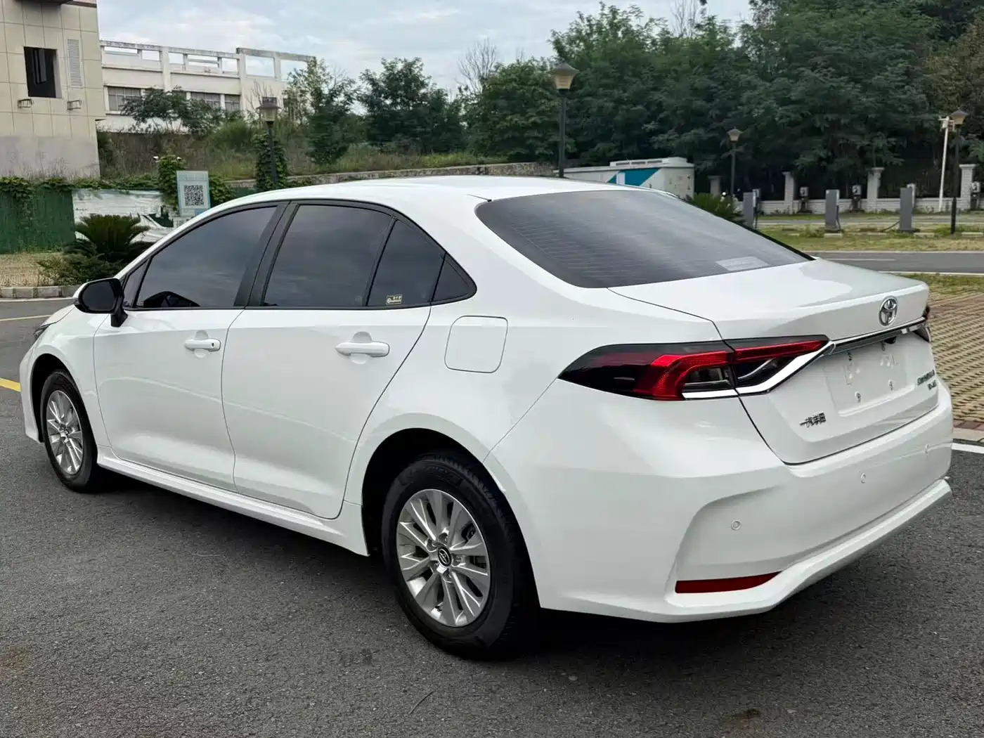 Toyota Corolla 2021 1.2T S-CVT Pioneer Edition фото 11