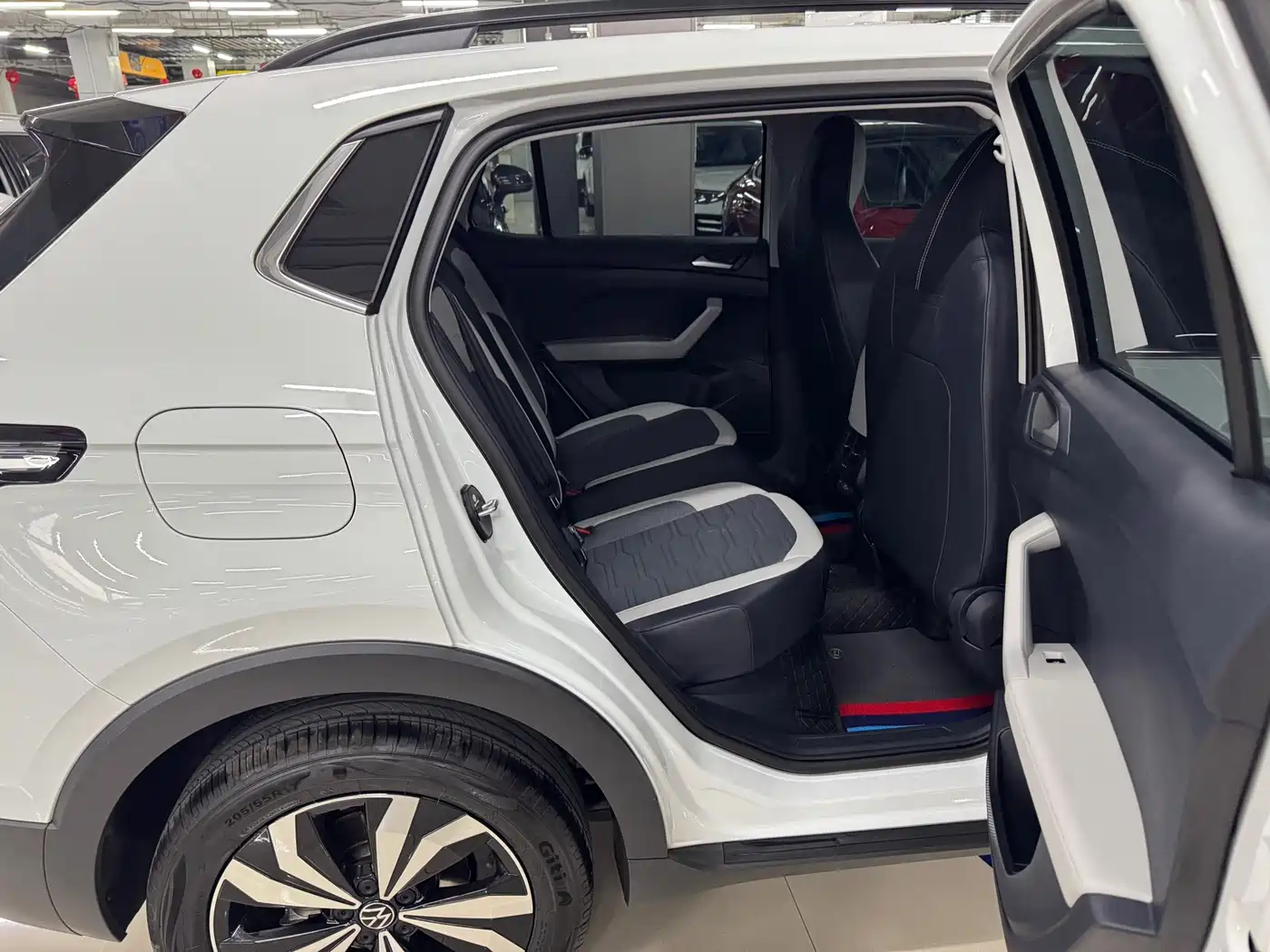Volkswagen Tharu 2025 New Edge 1.5L Aspiration Edition фото 12