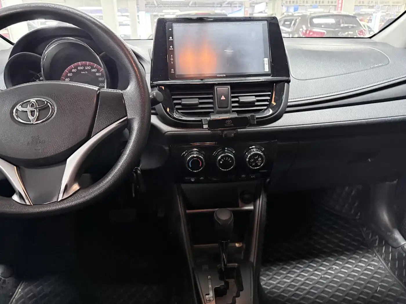 Toyota Vios FS 2021 1.5L CVT Fengchi Edition фото 12
