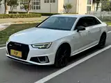 Фото 1 - Audi A4L