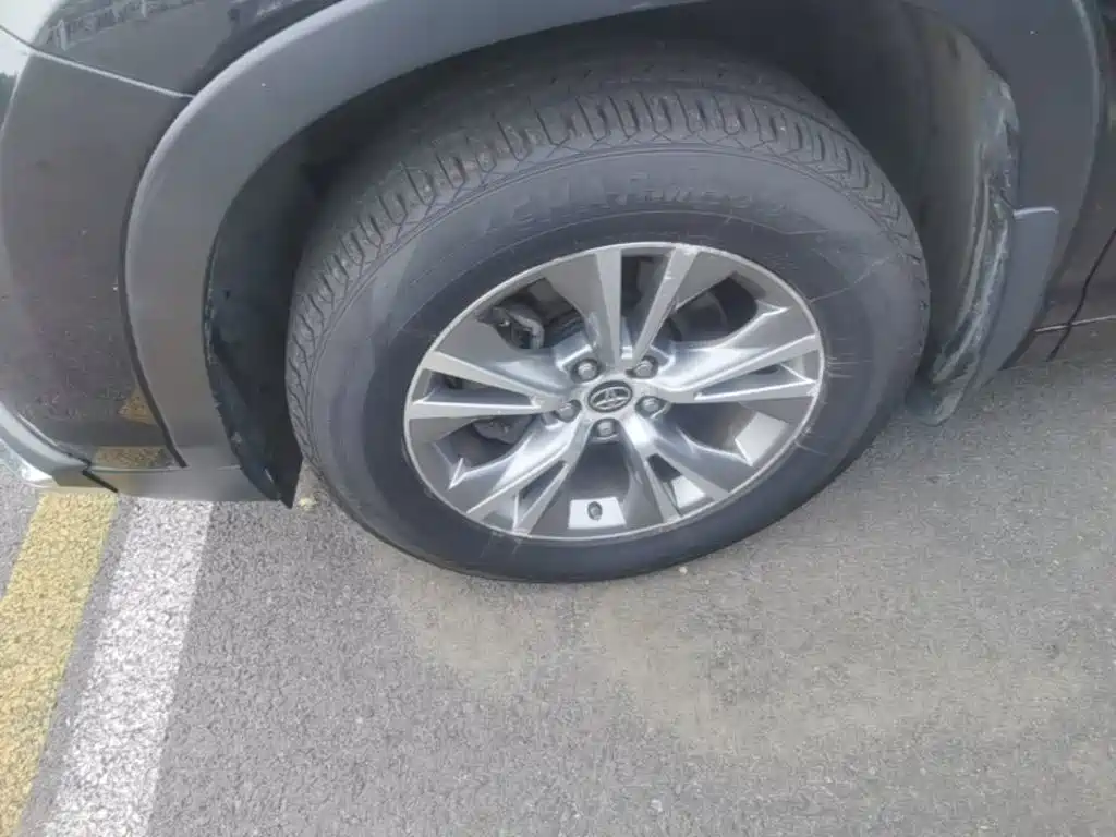 Фото 23 - Toyota Highlander