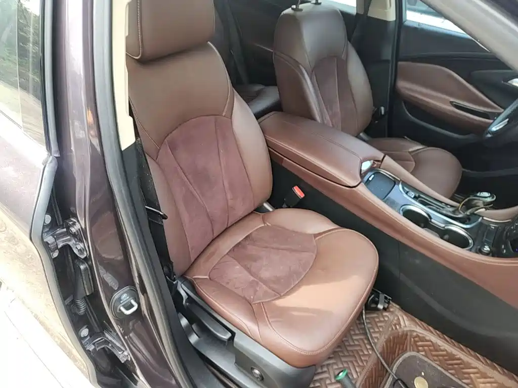 Photo 25 - Buick Envision Plus