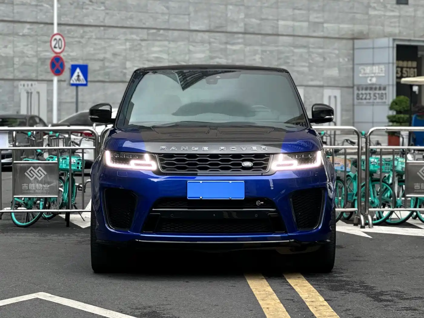 Land Rover Range Rover Sport 2022 5.0 SC V8 SVR фото 2