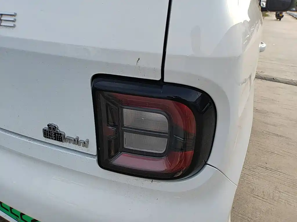 Фото 8 - Geely Galaxy Panda