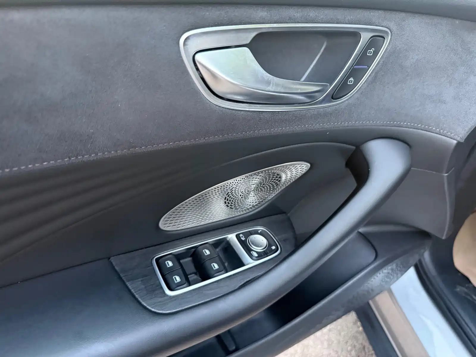 Фото 6 - Roewe D7