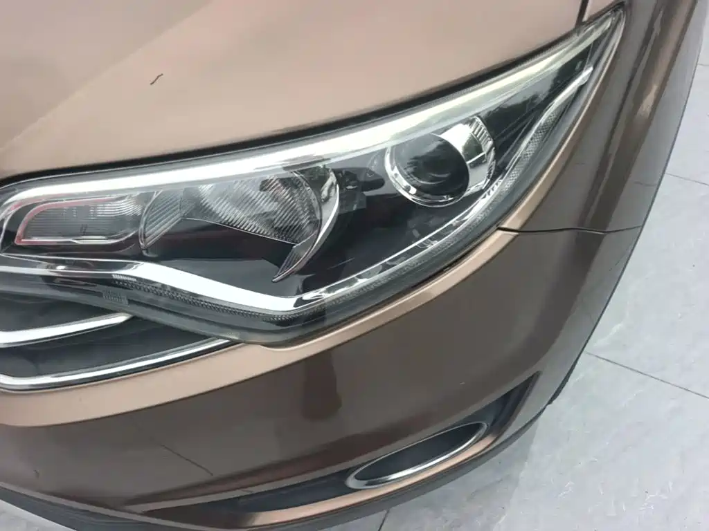 FAW Senya R7 2016 2016 1.6L Manual Premium