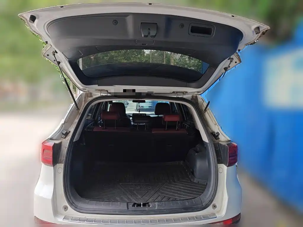 Photo 16 - Changan CS75