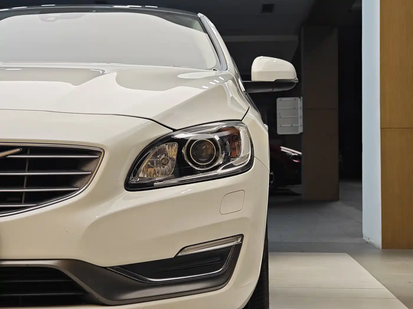 Фото 2 - Volvo S60