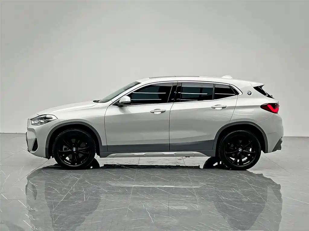 BMW X2 2023 sDrive25i M Off-Road Package фото 3