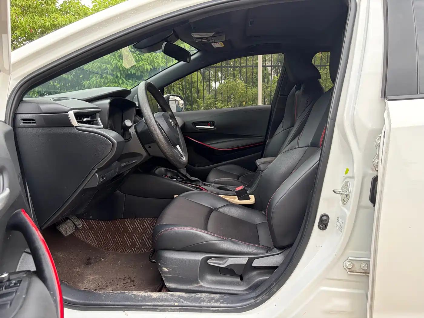 Toyota Levin 2021 185T CVT Sport Edition фото 8