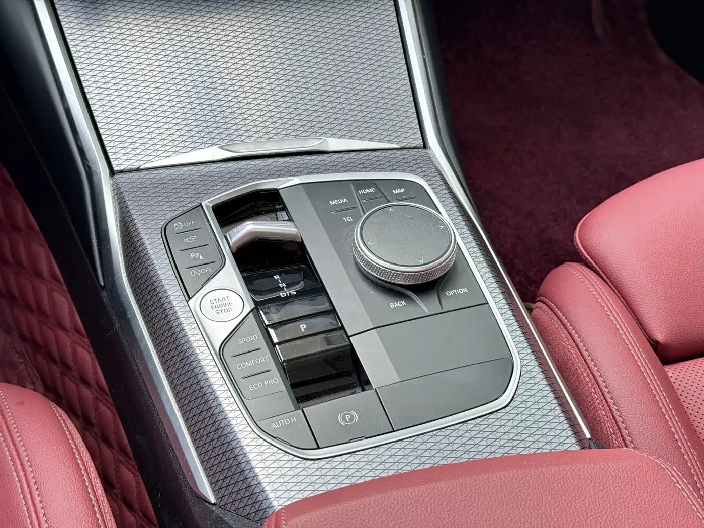 BMW 3 Series 2024 325Li M Sport Shadowline Package фото 17