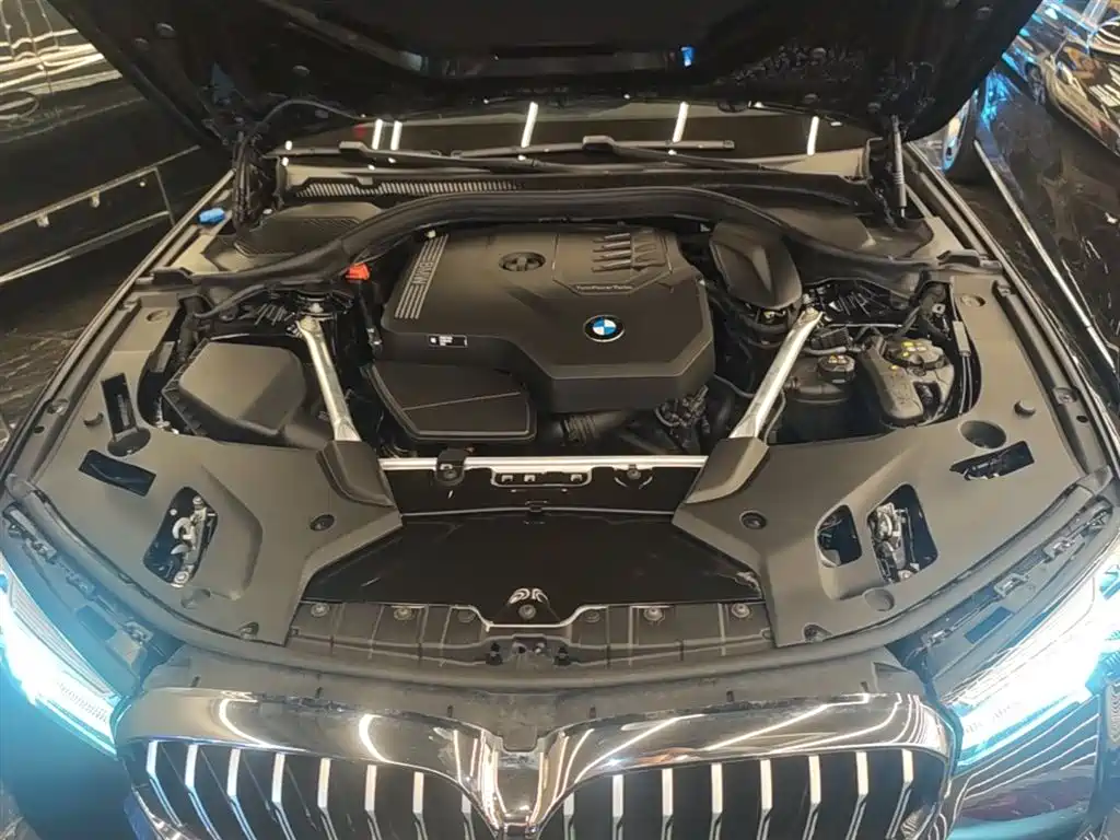 BMW 5 Series 2023 530Li Leading M Sport Package фото 20