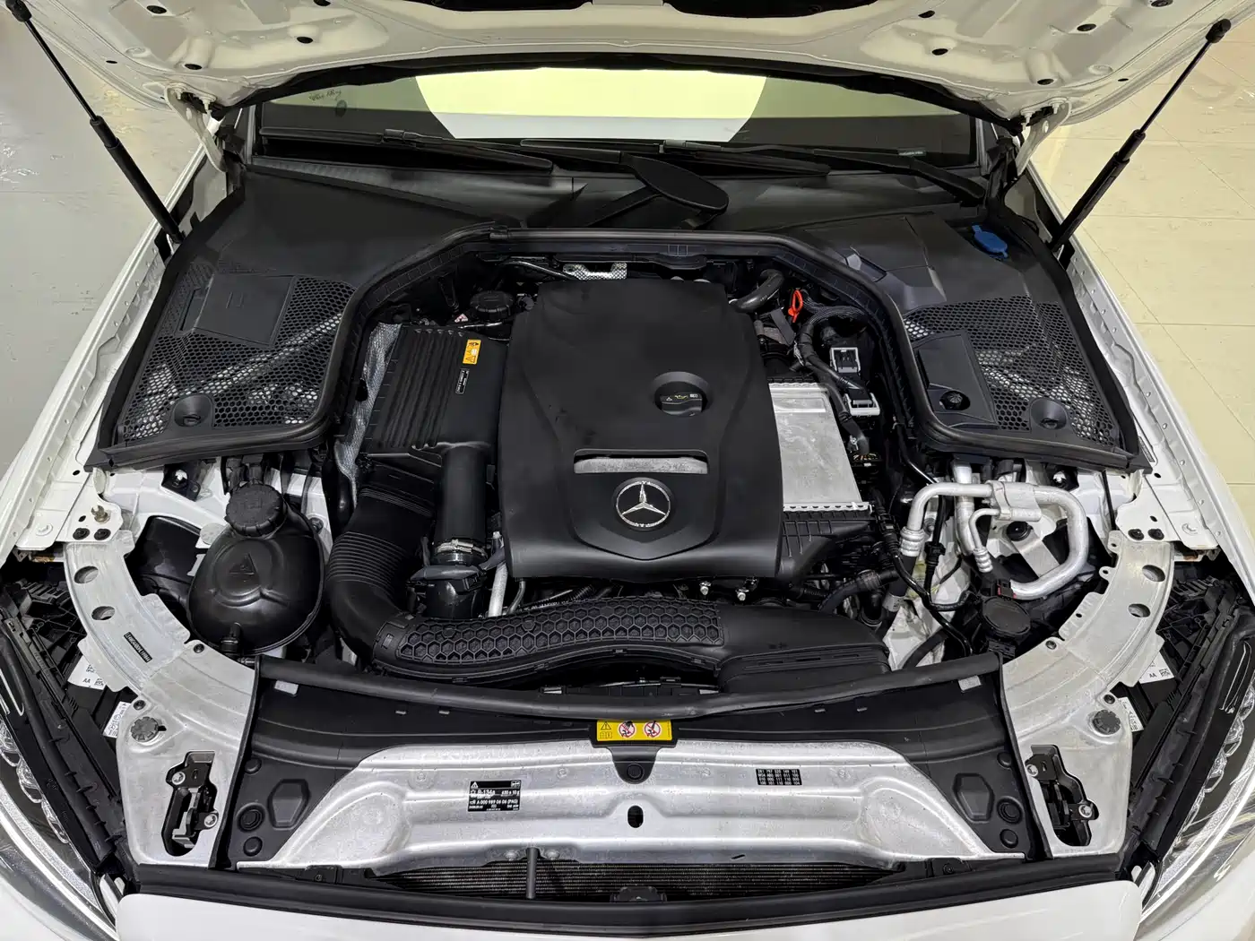 Mercedes-Benz C-Class 2016 C 180 L Sport фото 12