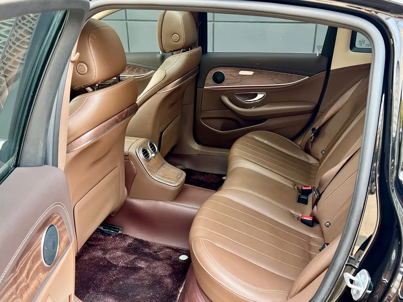 Mercedes-Benz E-Class 2021 E 300 L Fashion фото 34