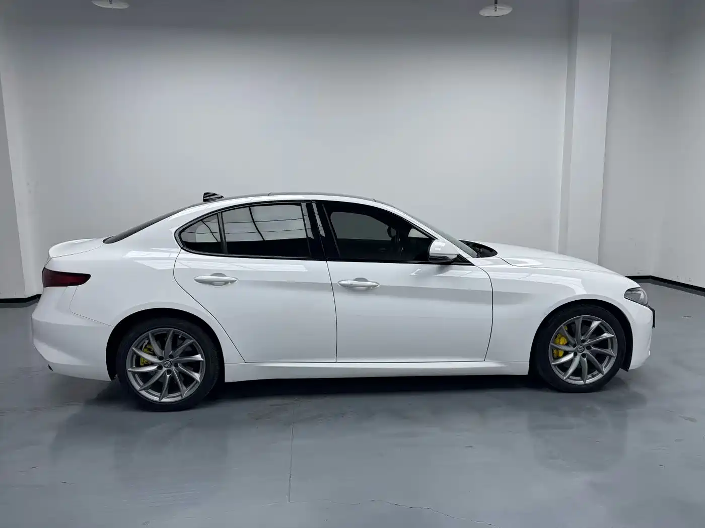 Alfa Romeo Giulia 2020 2020 2.0T 280HP Luxury Edition