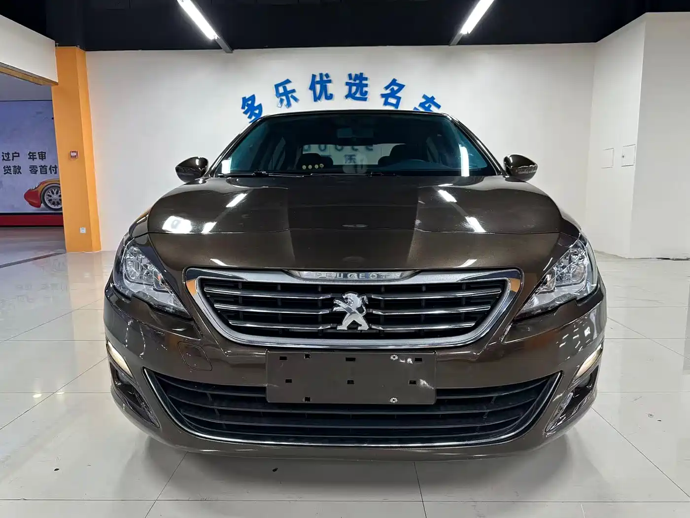 Peugeot 408 2016 1.6T Automatic Luxury Edition фото 2