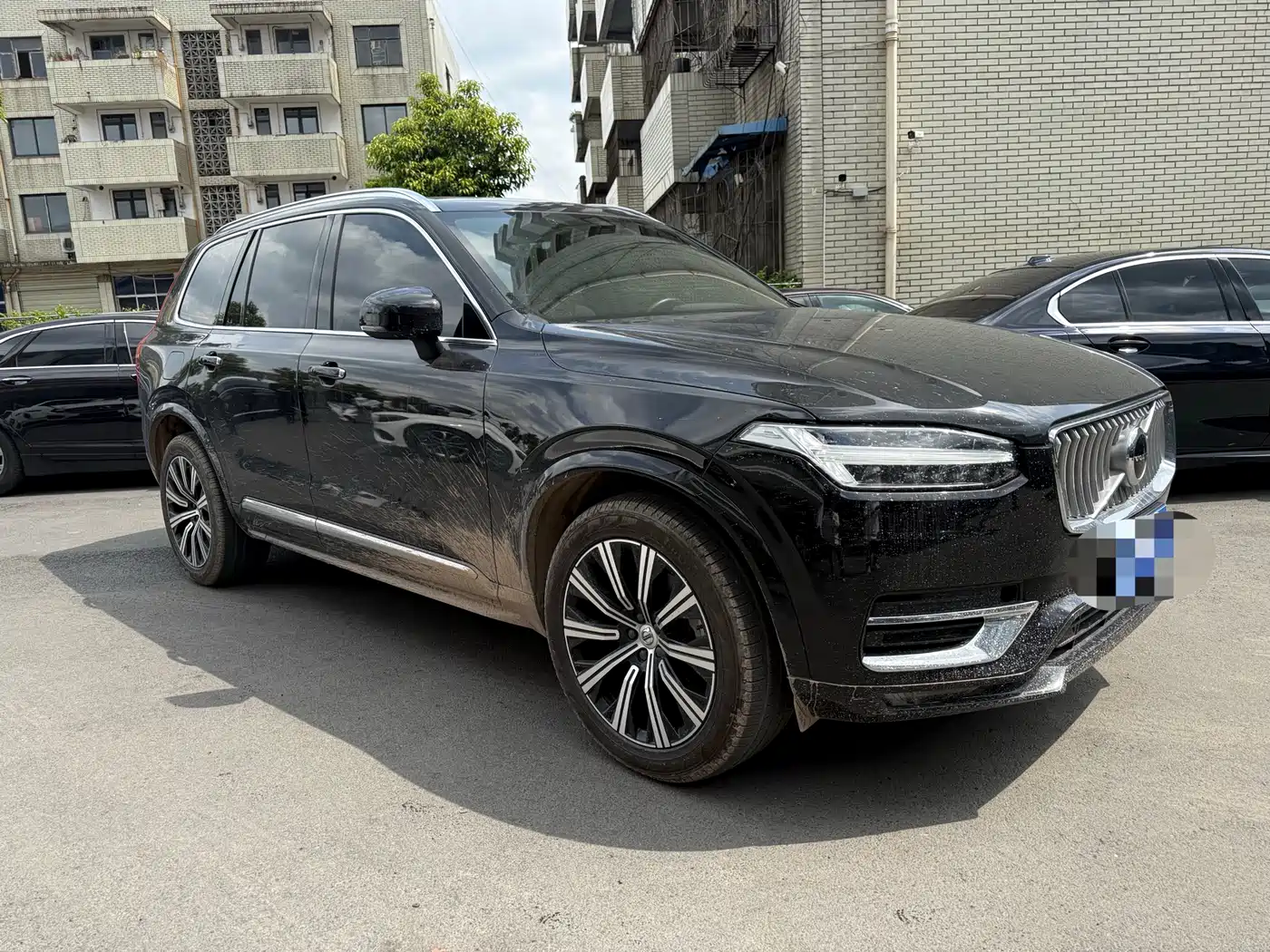 VOLVO XC90