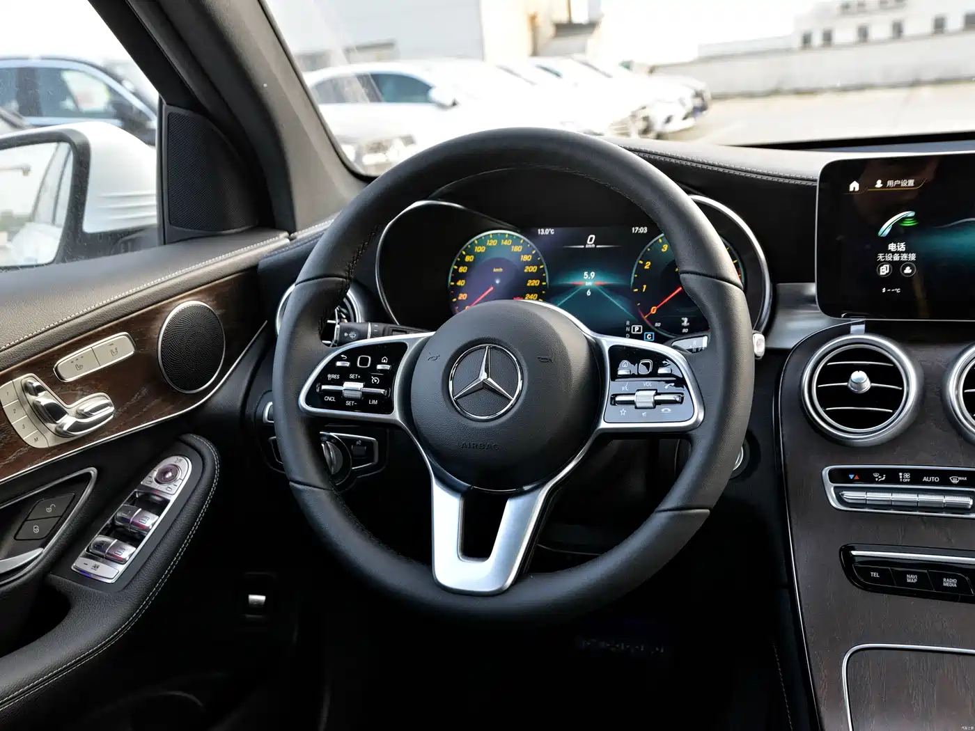 Mercedes-Benz GLC 2021 GLC 260 L 4MATIC Luxury фото 6