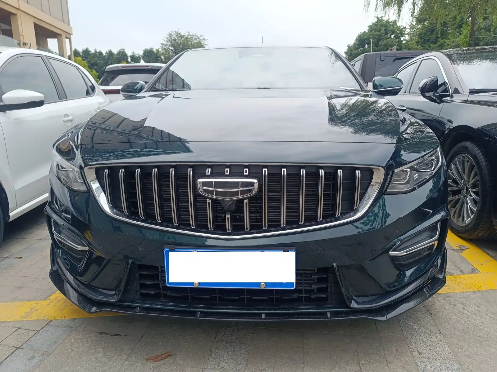 Фото 2 - Geely Preface