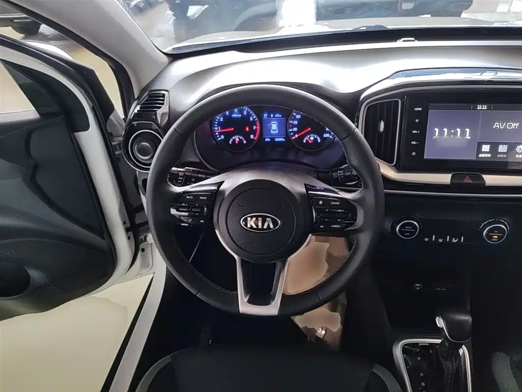 Kia KX1 2021 1.4L CVT Fun Sunroof Version фото 11