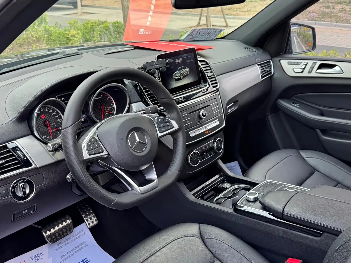 Mercedes-Benz GLE AMG 2017 AMG GLE 43 4MATIC фото 12