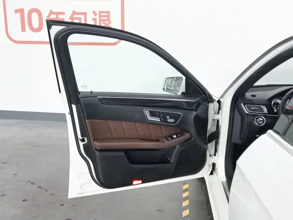 Mercedes-Benz E-Class 2015 E 260 L Sport Luxury фото 8