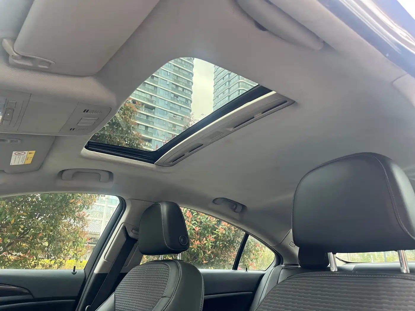 Buick Regal 2015 1.6T Leading Tech Edition фото 8