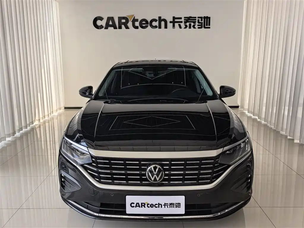 Volkswagen Passat 2024 380TSI Elite Edition фото 2
