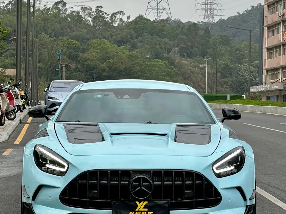 MERCEDES-BENZ AMG GT