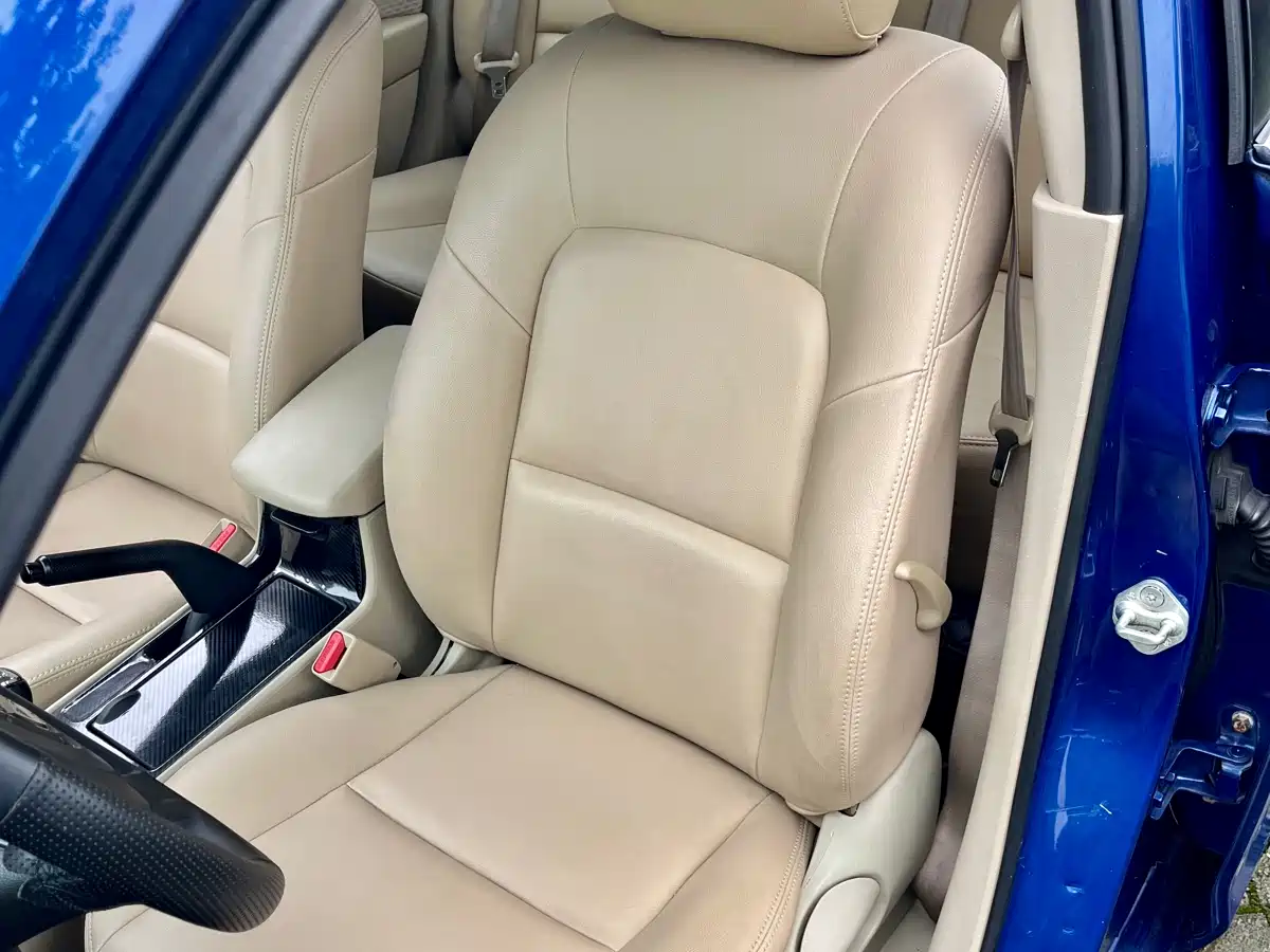 Mazda 3 2010 2010 1.6L Manual Classic Fashion