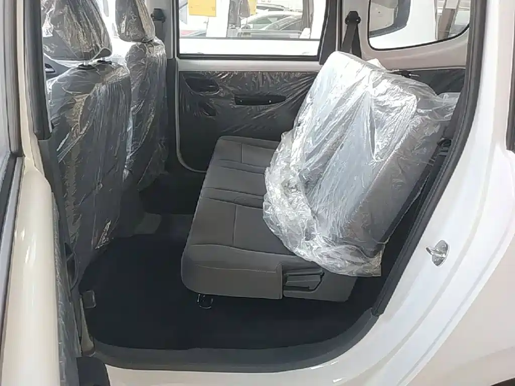 Wuling Motors Wuling Hongguang New Energy 2026 2024 Model Pure Electric 300KM Utility Version