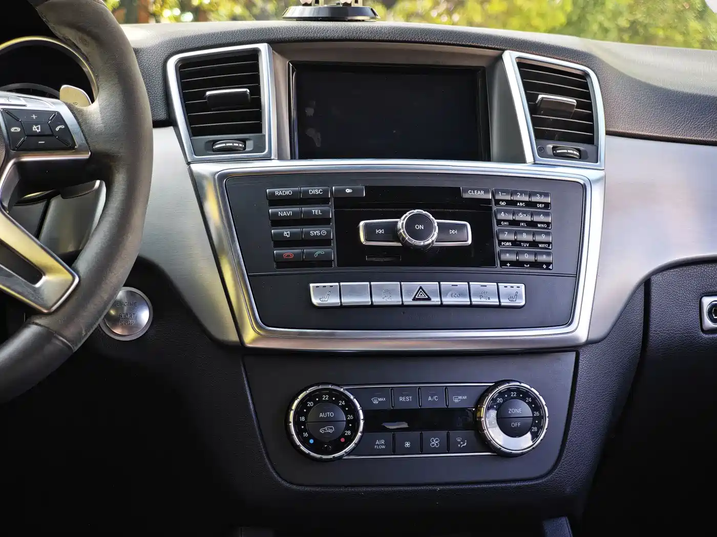 Mercedes-Benz M-Class AMG 2012 AMG ML 63 фото 18