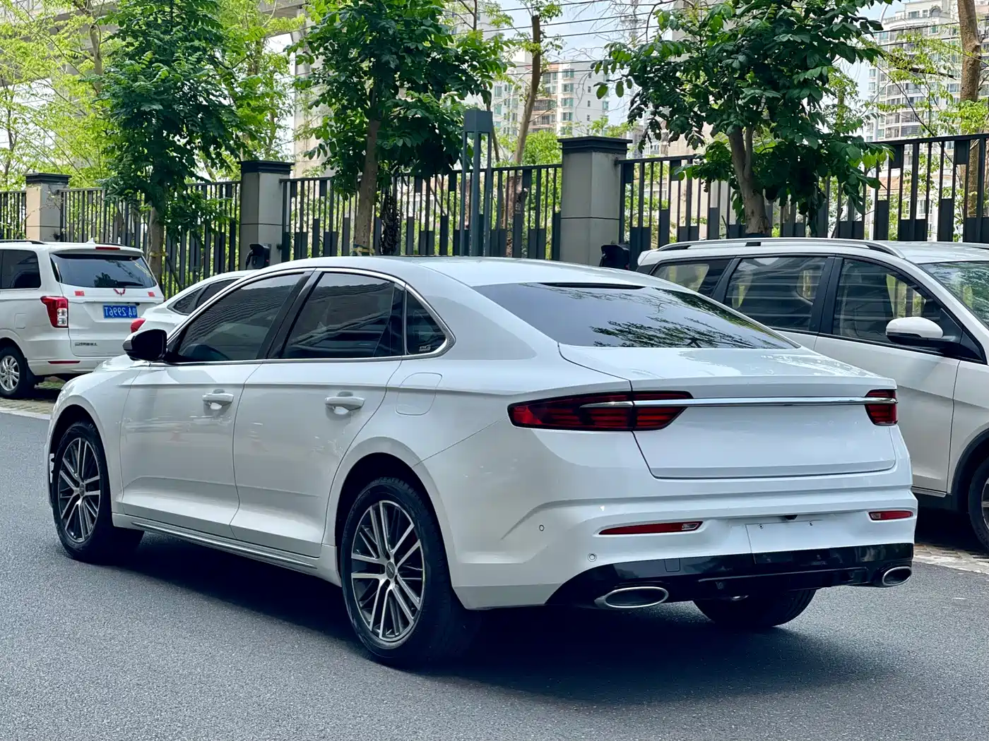 GEELY AUTOMOBILE XINGRUI