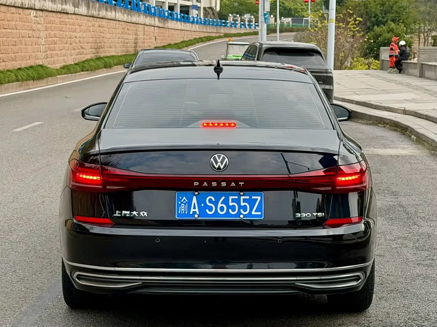 VOLKSWAGEN PASSAT
