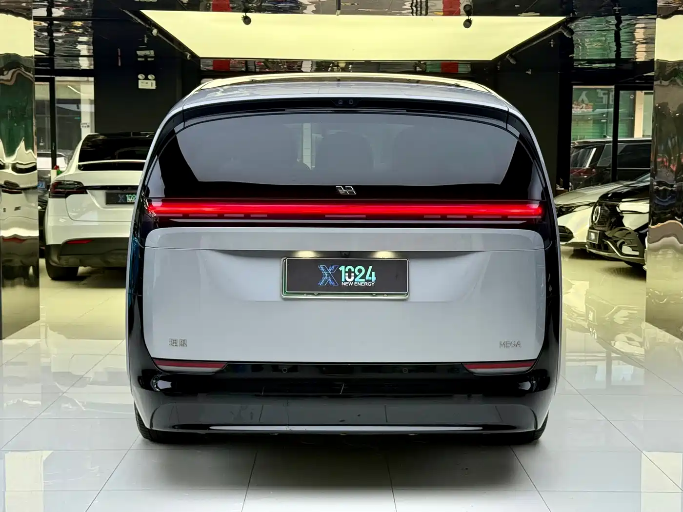 Li Auto MEGA 2024 2024 Ultra