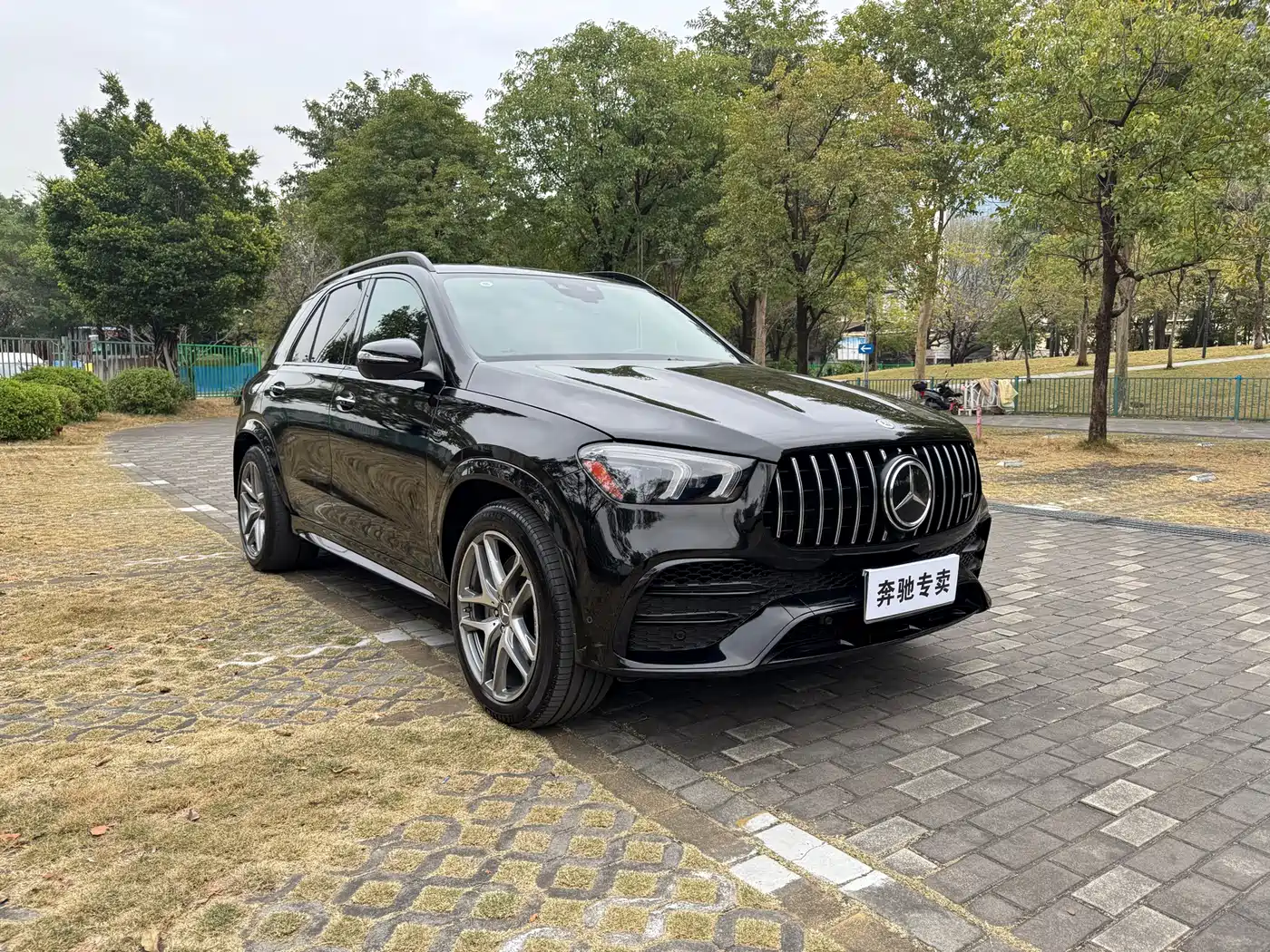 MERCEDES-BENZ GLE AMG