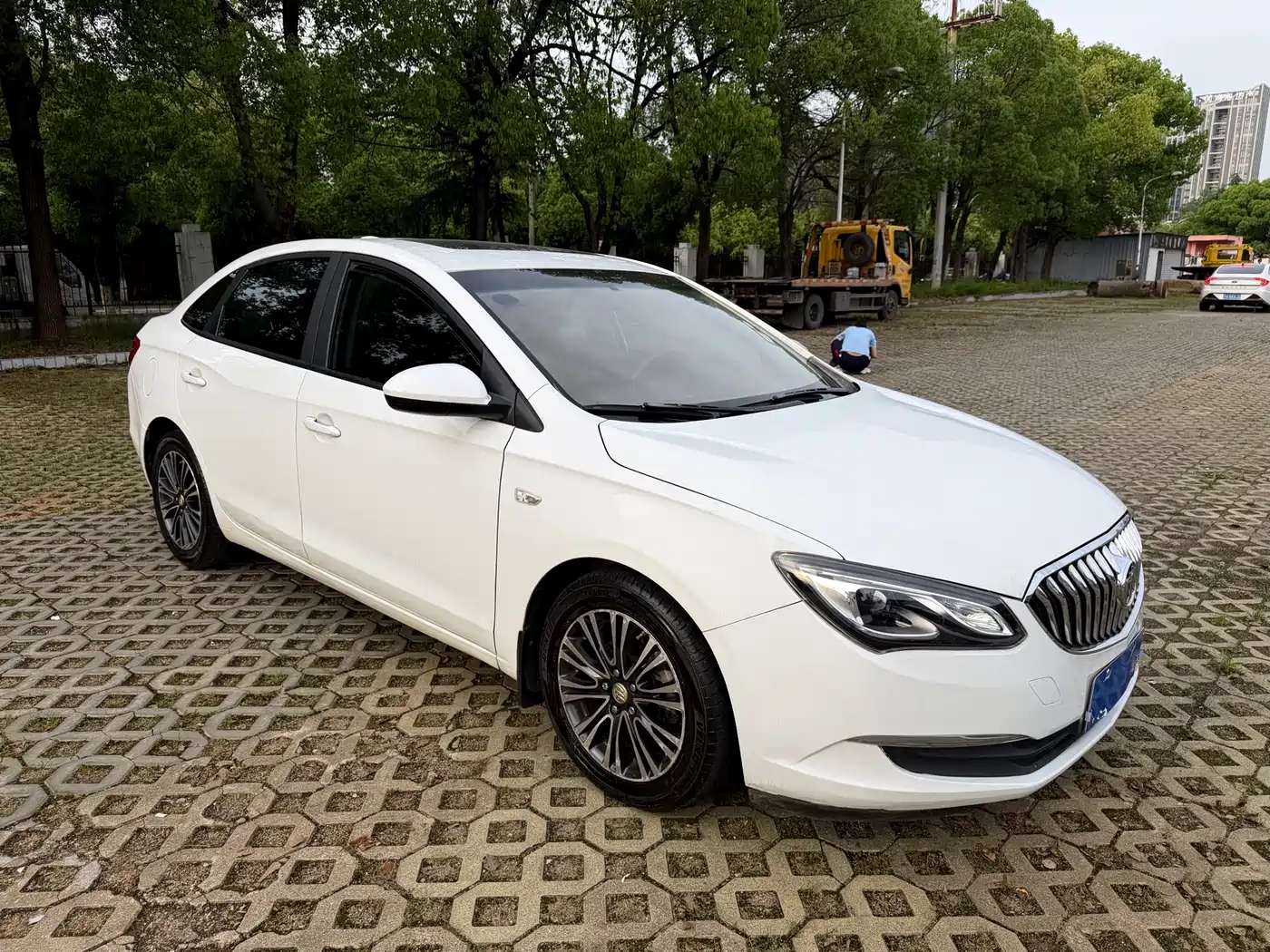 Photo 3 - Buick Excelle