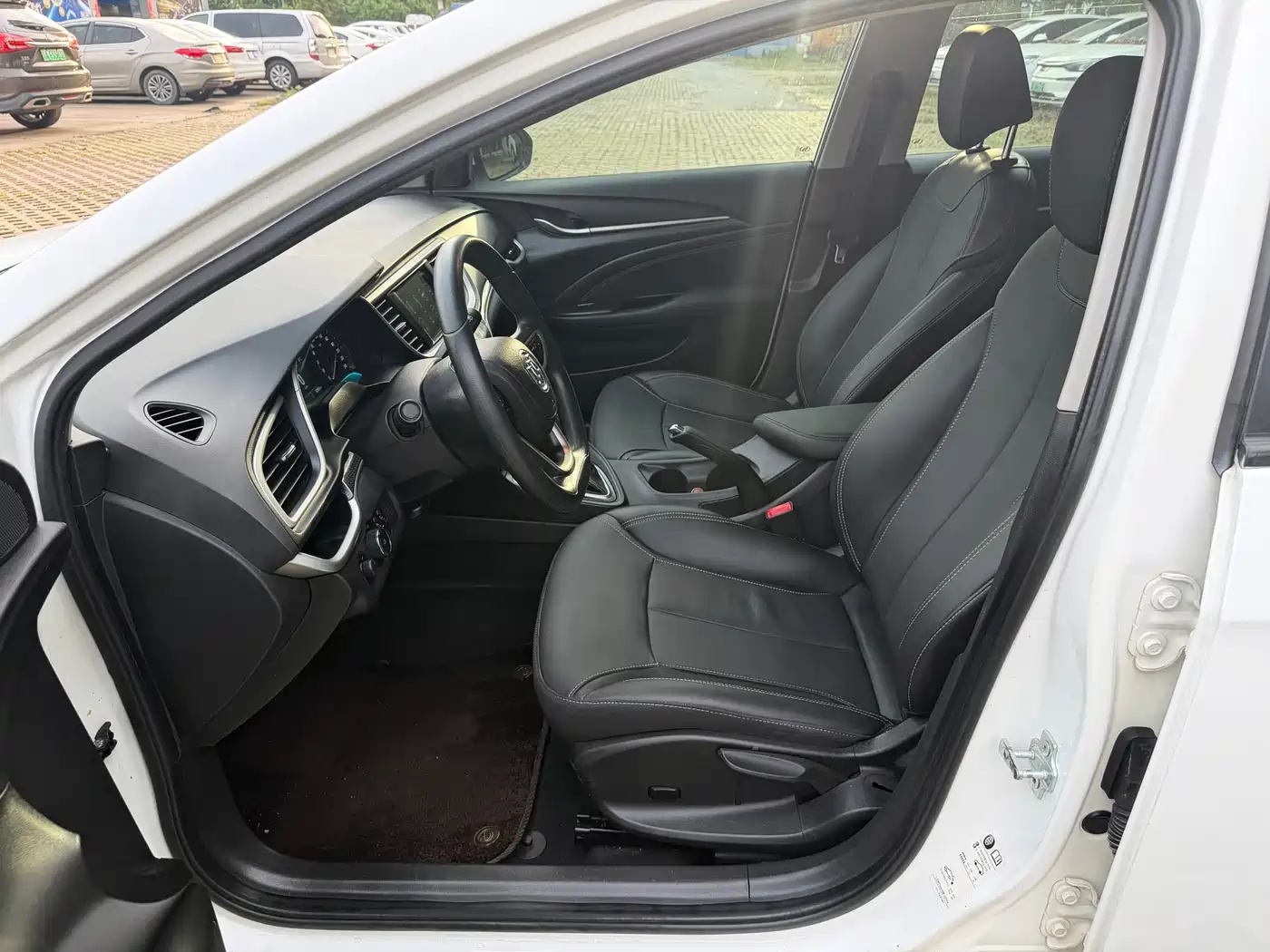 Photo 15 - Buick Excelle