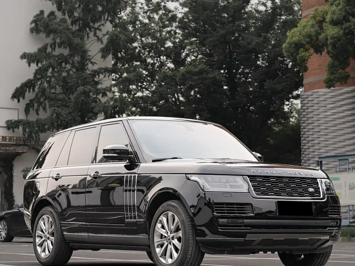 Фото 1 - Land Rover Range Rover